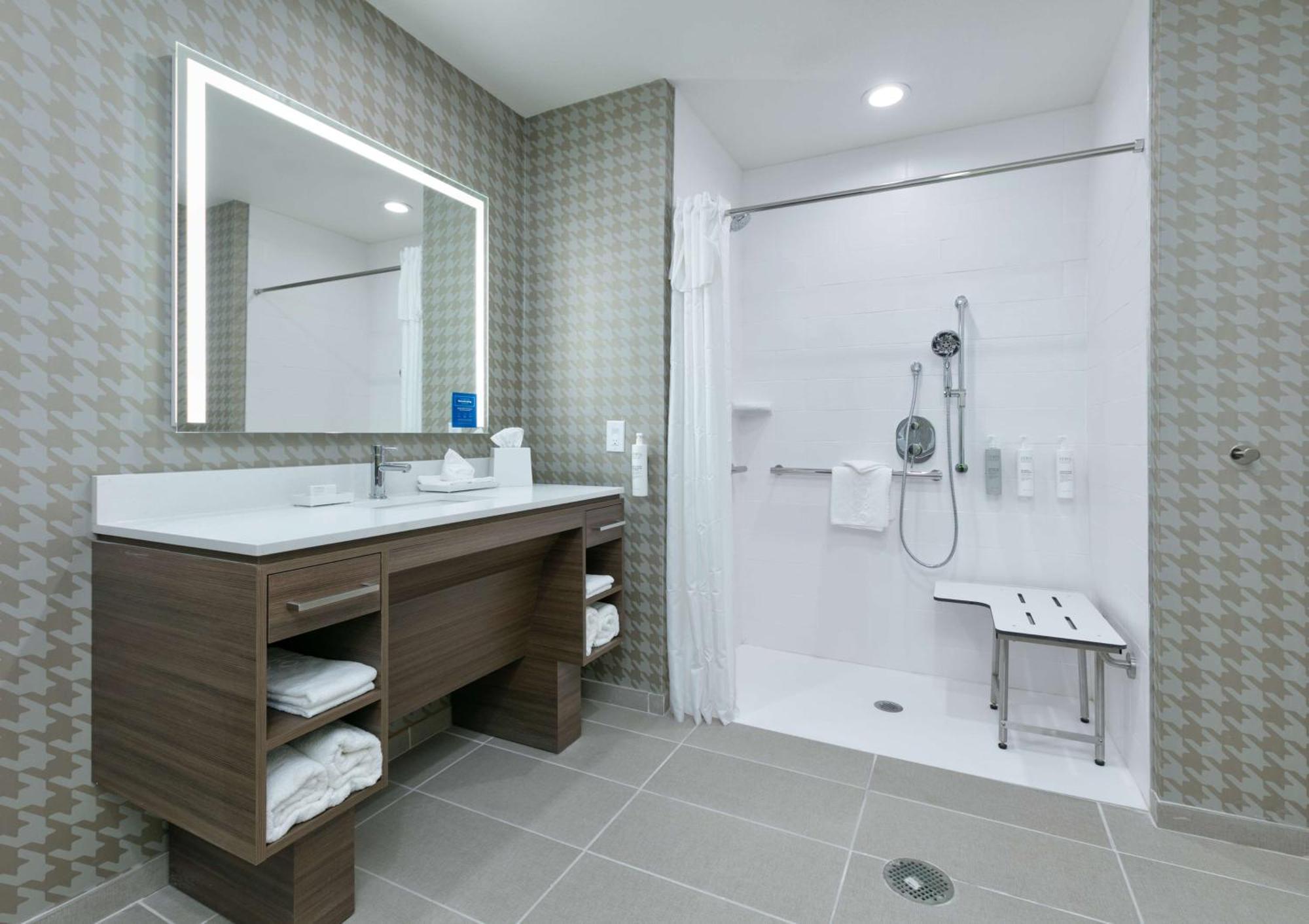 Home2 Suites By Hilton El Campo Экстерьер фото